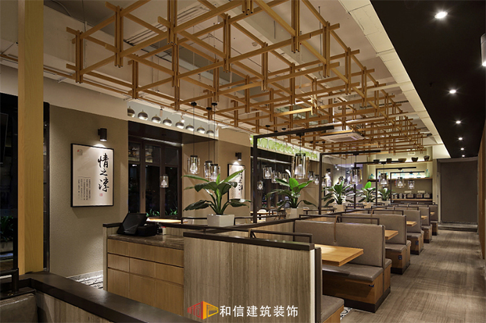 專業(yè)的成都餐廳裝修公司有哪些裝修技巧呢？